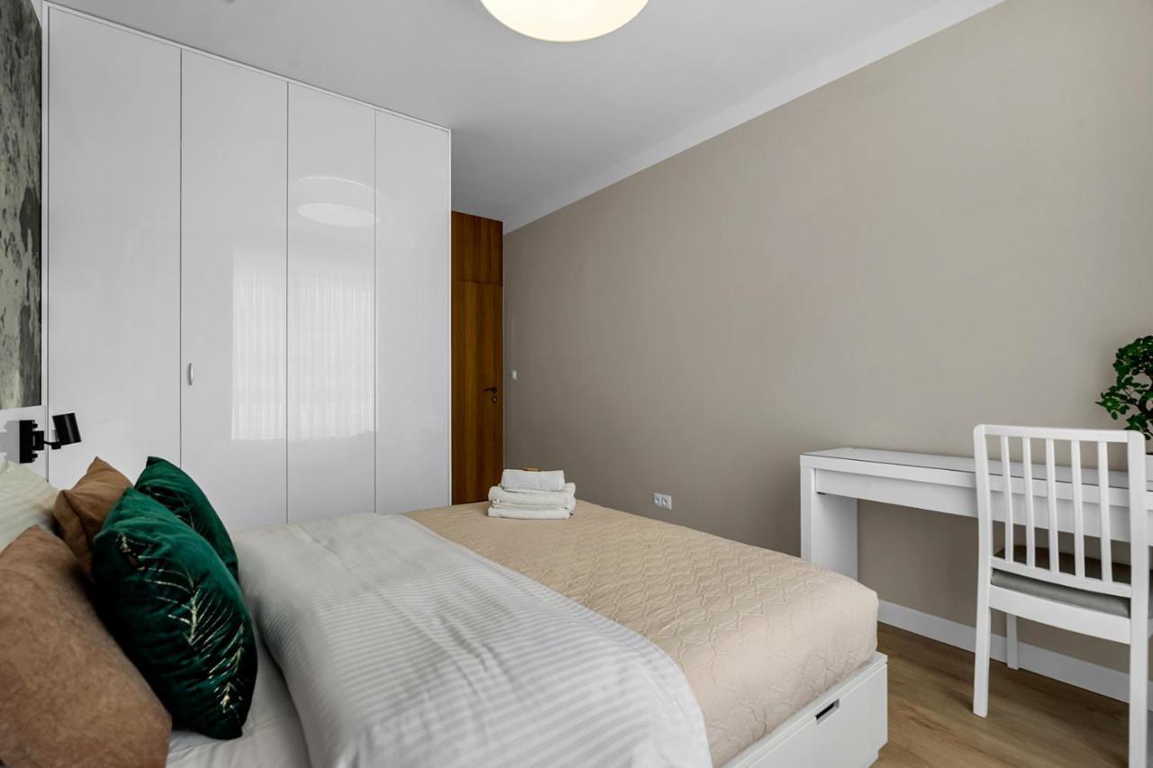 Lotnisko Chopina Modern Apartment Varsóvia Exterior foto